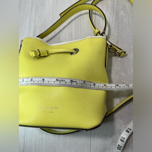 kate spade lemon yellow leather drawstring bucket shoulder bag - Picture 11 of 13